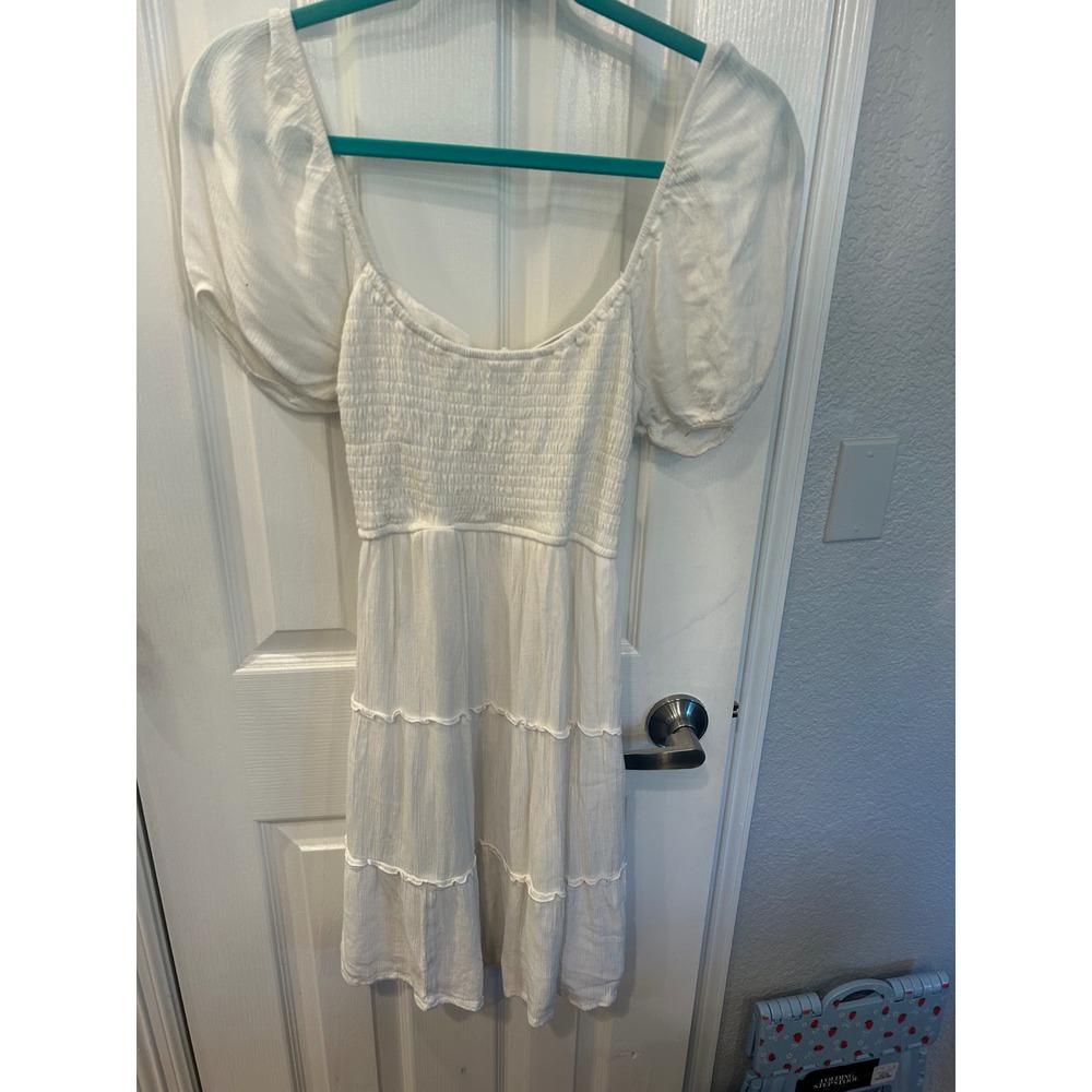 Hollister‎ Mini Dress White Smocked Tiered Puff Sleeve Open Back Summer Boho